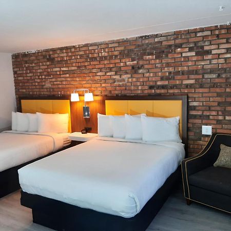 Penn Lodge Hotel & Suites Philadelphia - Bensalem Eksteriør bilde